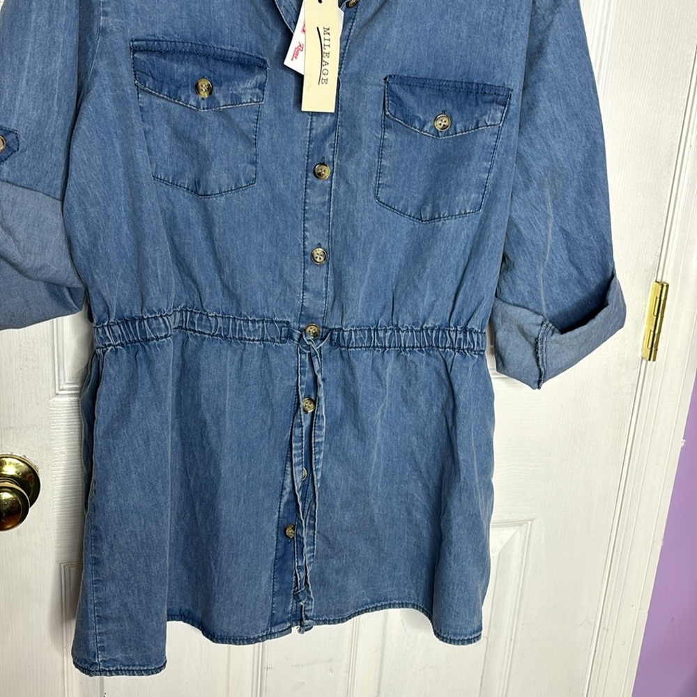 Chambray Peplum Top - Picture 3 of 10